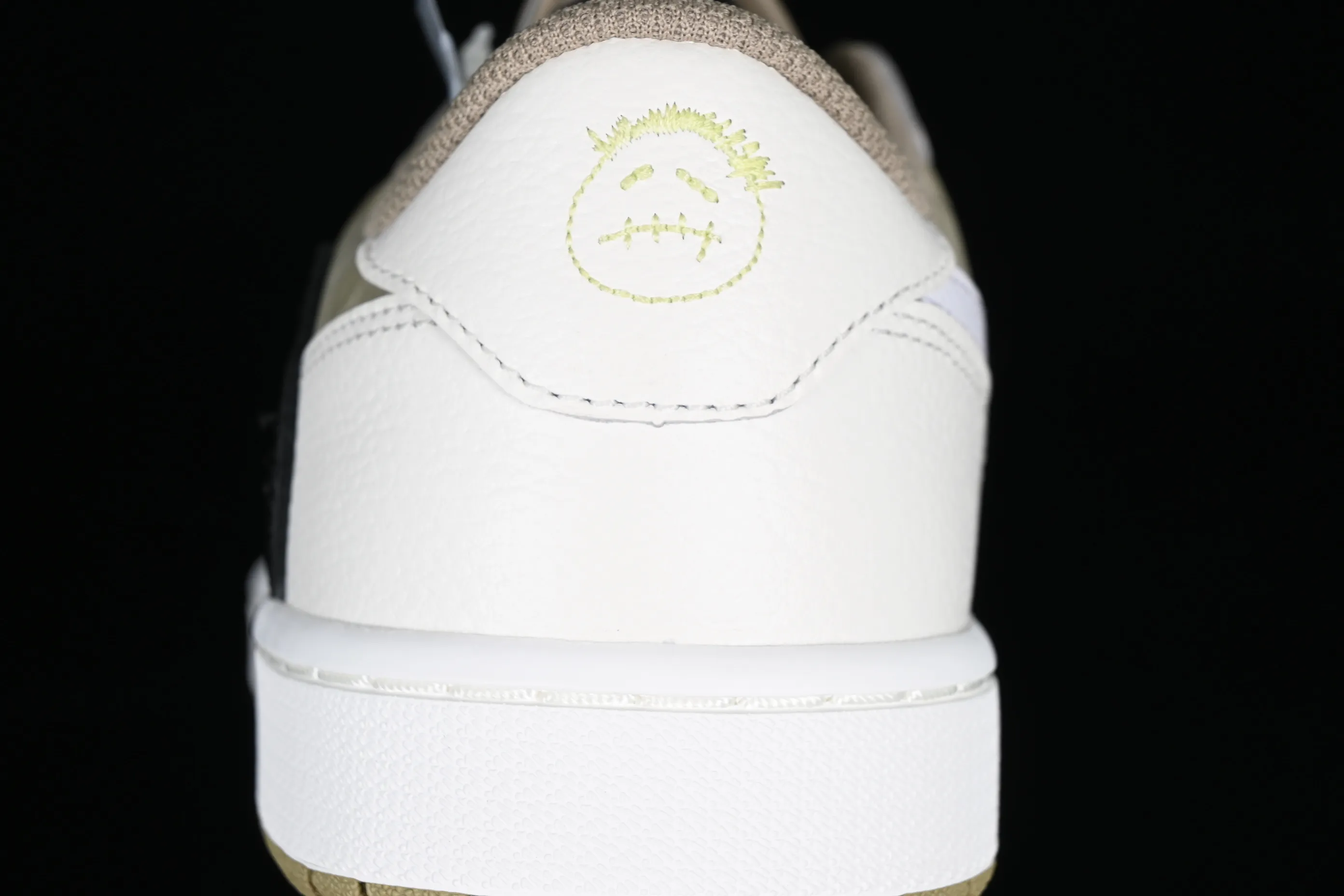 All Categories Air Jordan Jordan Series Basketball Shoes Air Jordan 1 Low LW Version Travis Scott x Air Jordan 1 Low G NRC AJ1 Joe 1 Joint Undercut FZ3124-200